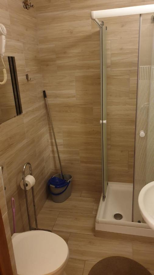 Apartman Deisi บูดาเปสต์ ภายนอก รูปภาพ
